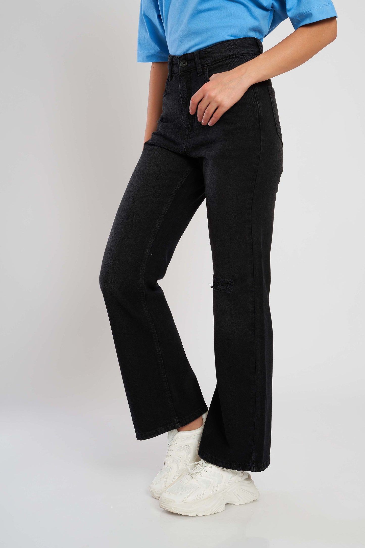 Dreed Flared Fit Jeans - Cropped For Women