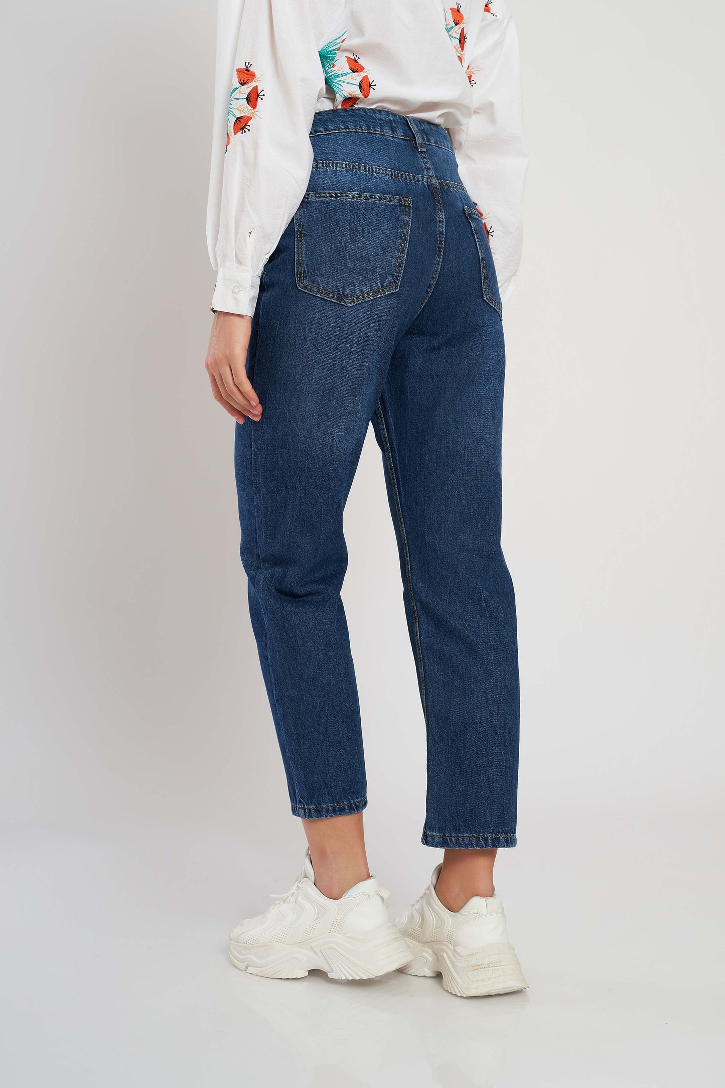 Mom Fit Jeans - For Women