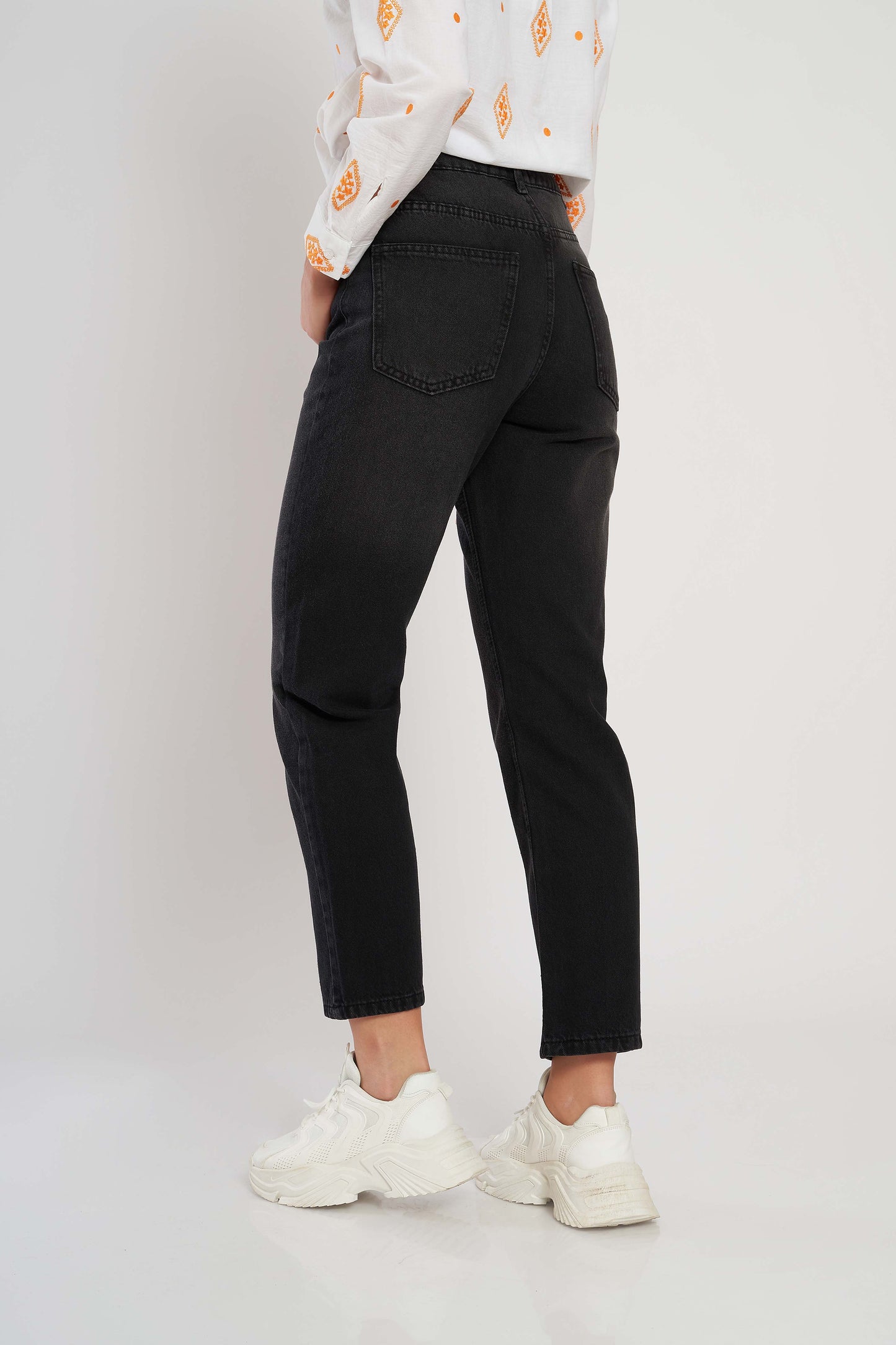 Mom Fit Jeans - For Women