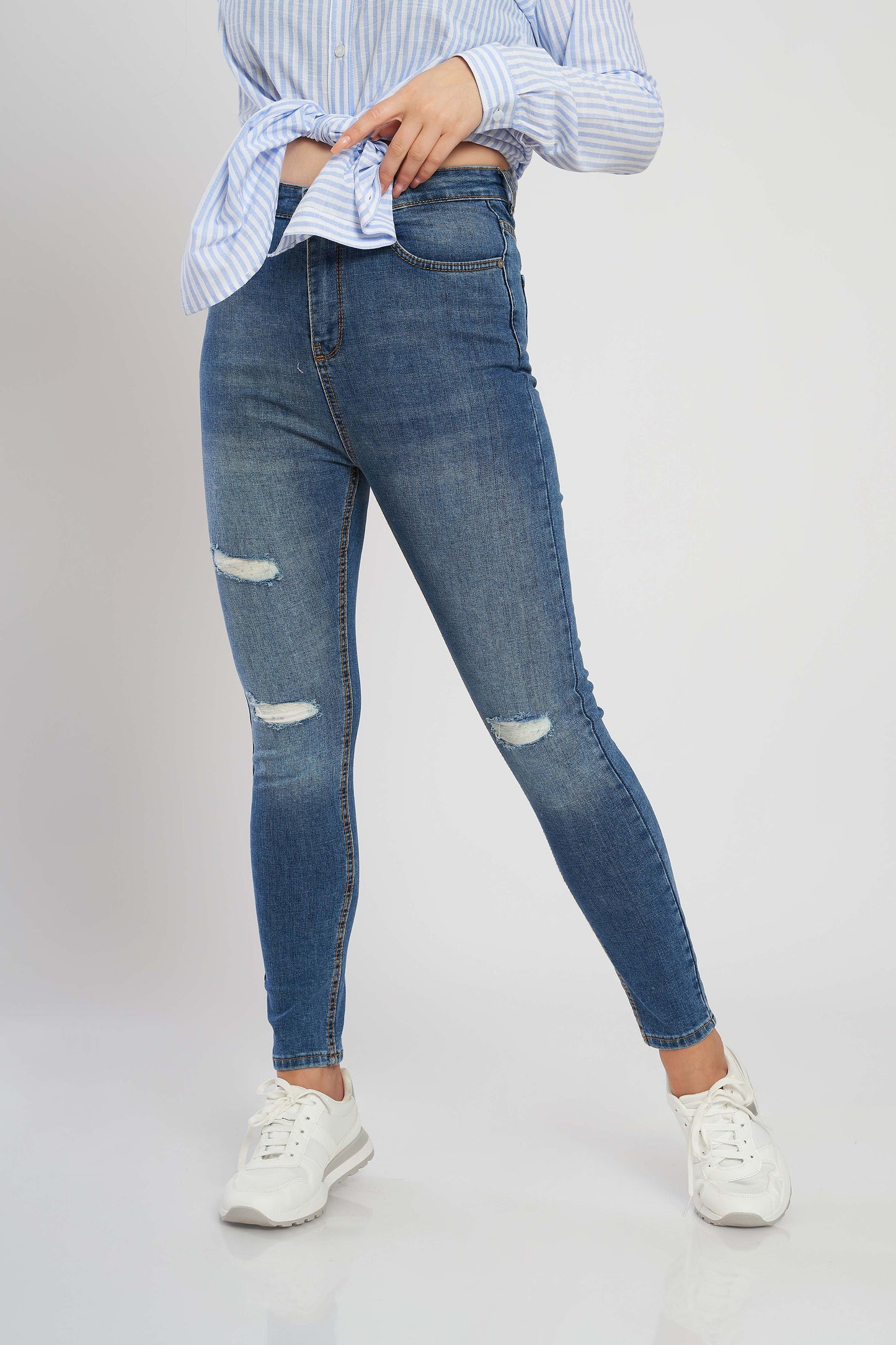 Skinny Fit Jeans - Mid Waist For Women
