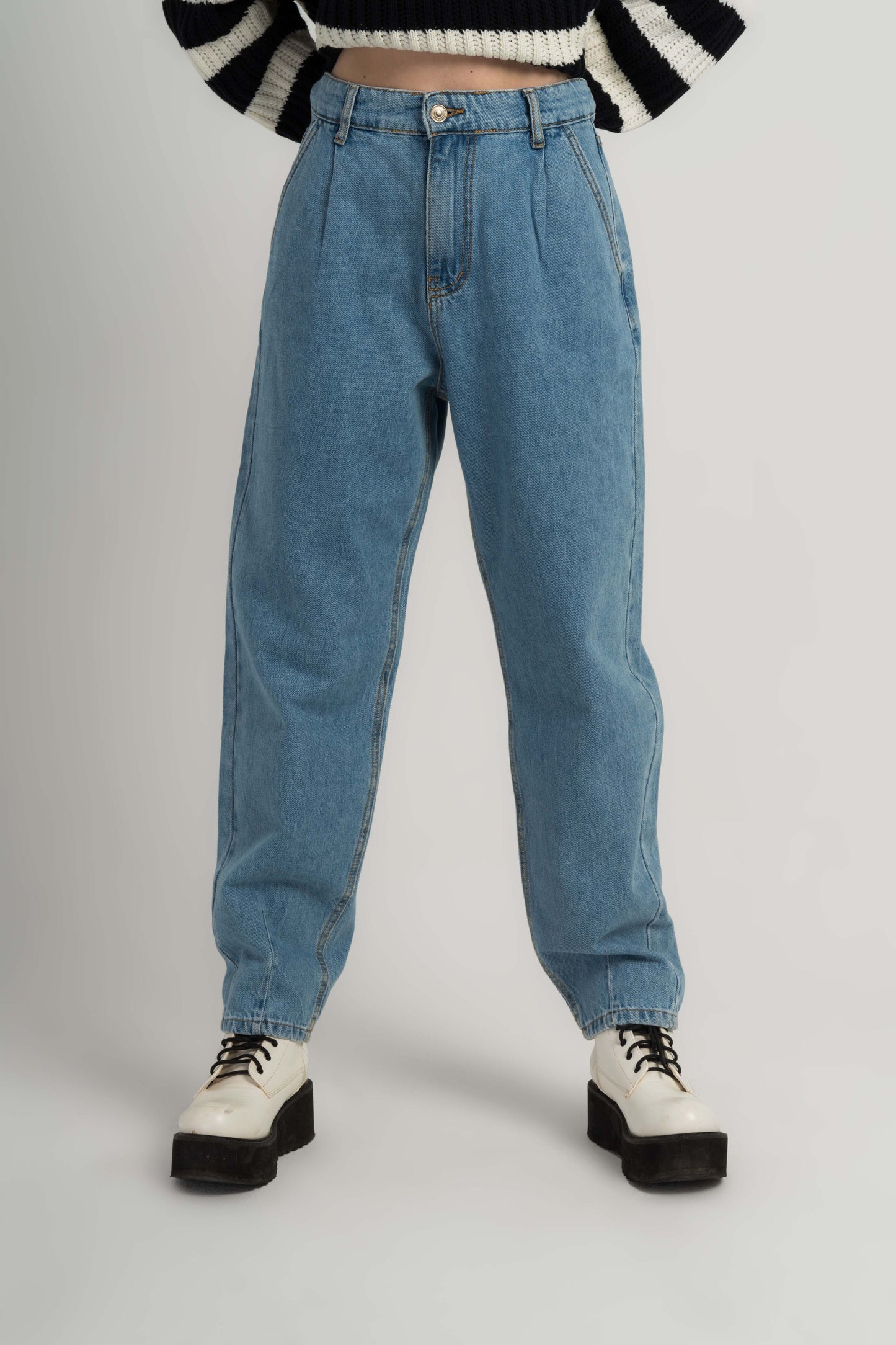 Slouchy Fit Jeans - For Women
