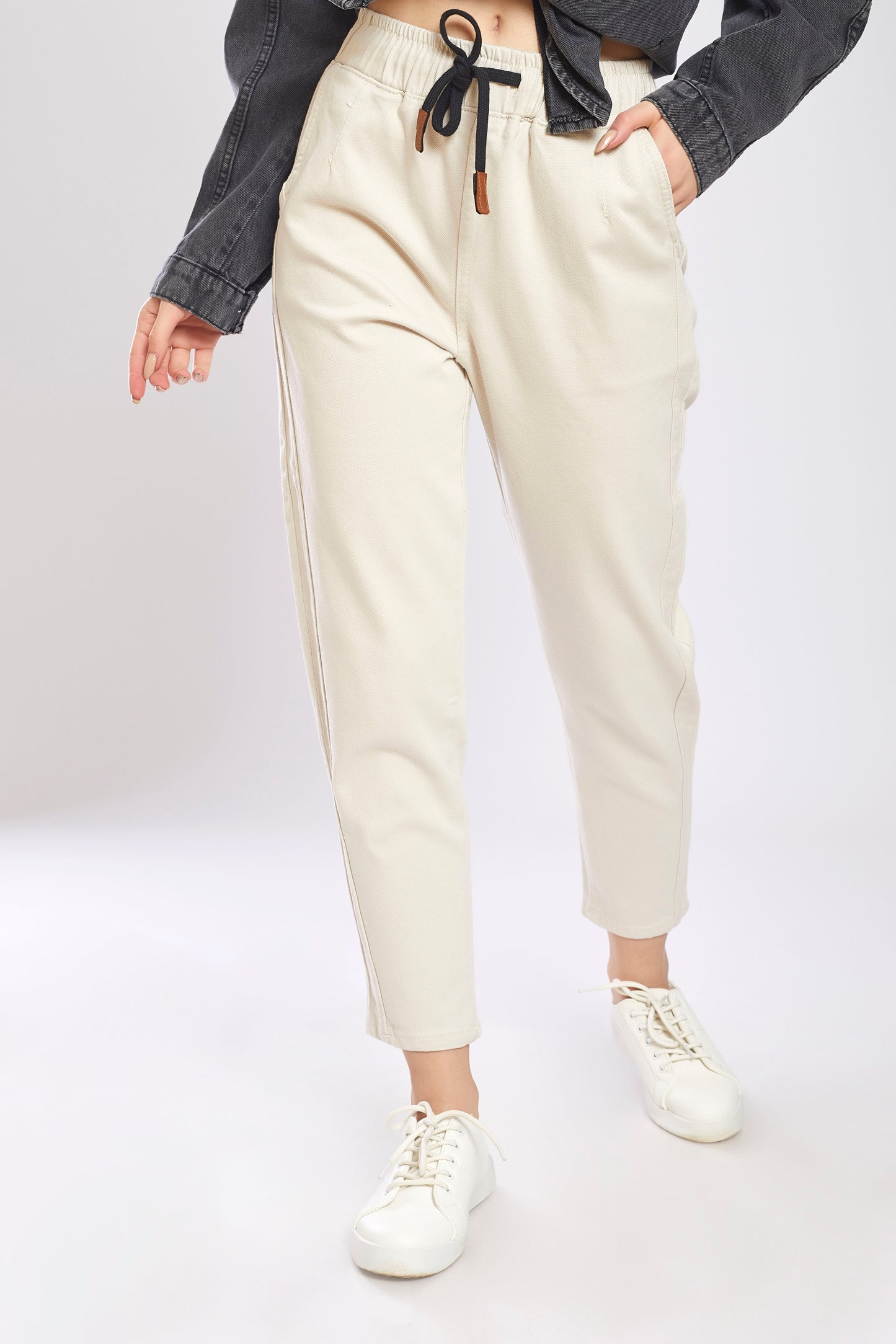 dj mom-fit gabardine elastic waistband