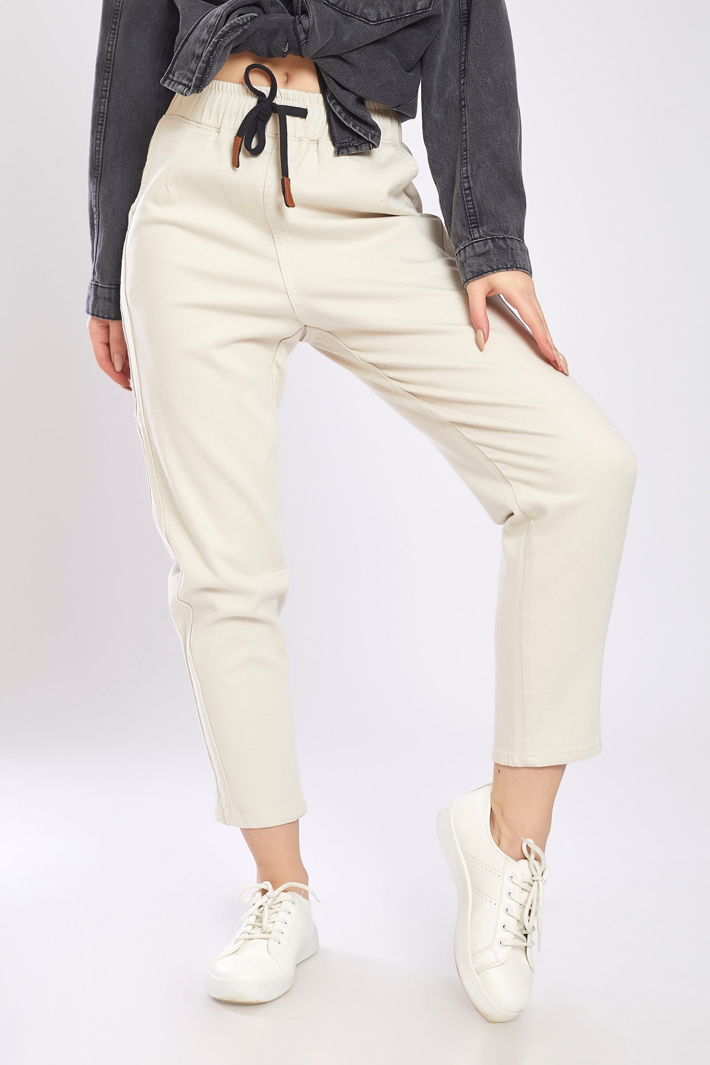 dj mom-fit gabardine elastic waistband