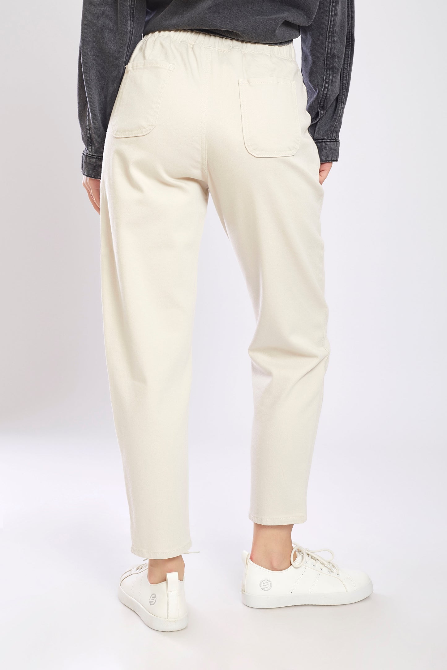 dj mom-fit gabardine elastic waistband