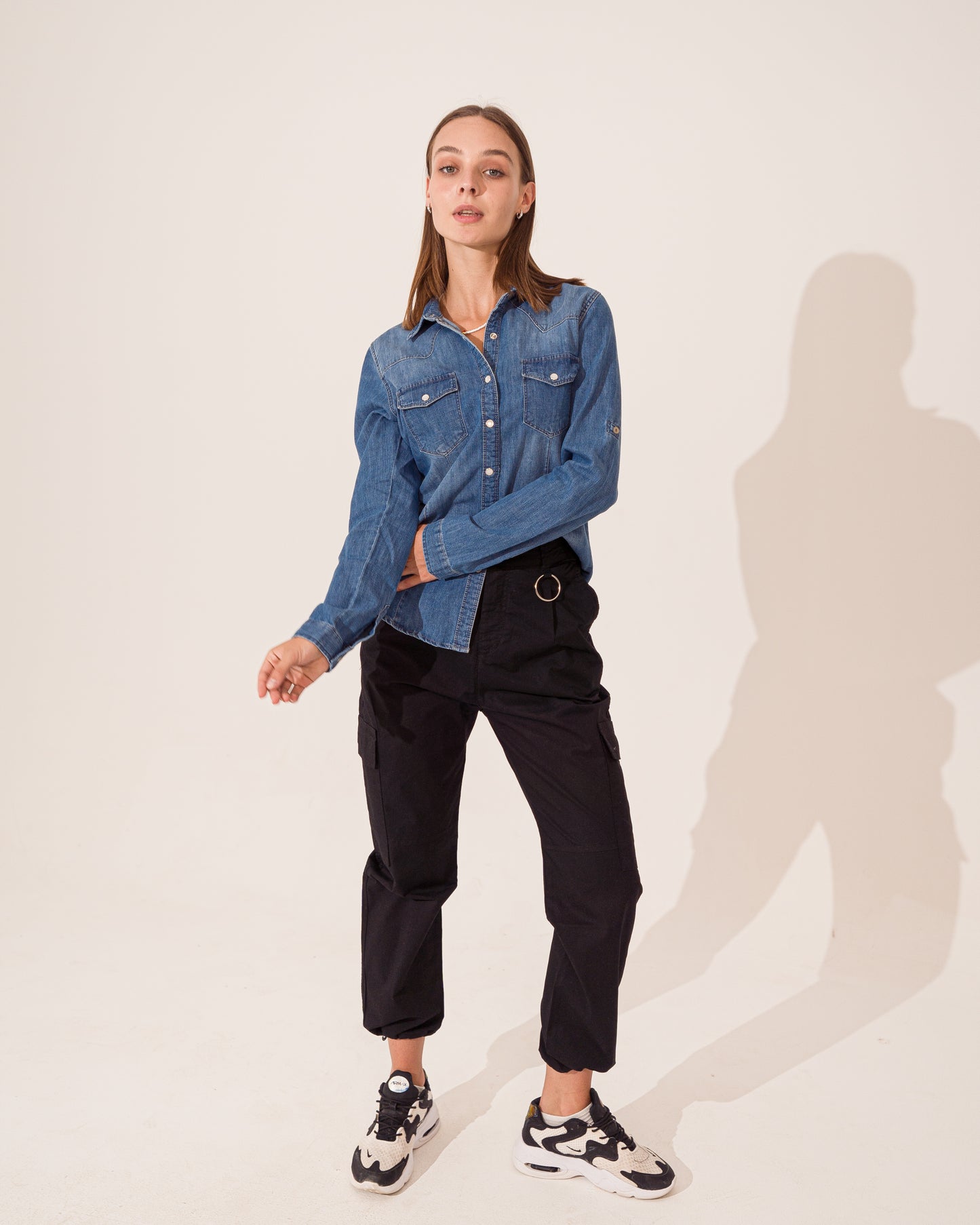 BASIC JEANS SHIRT