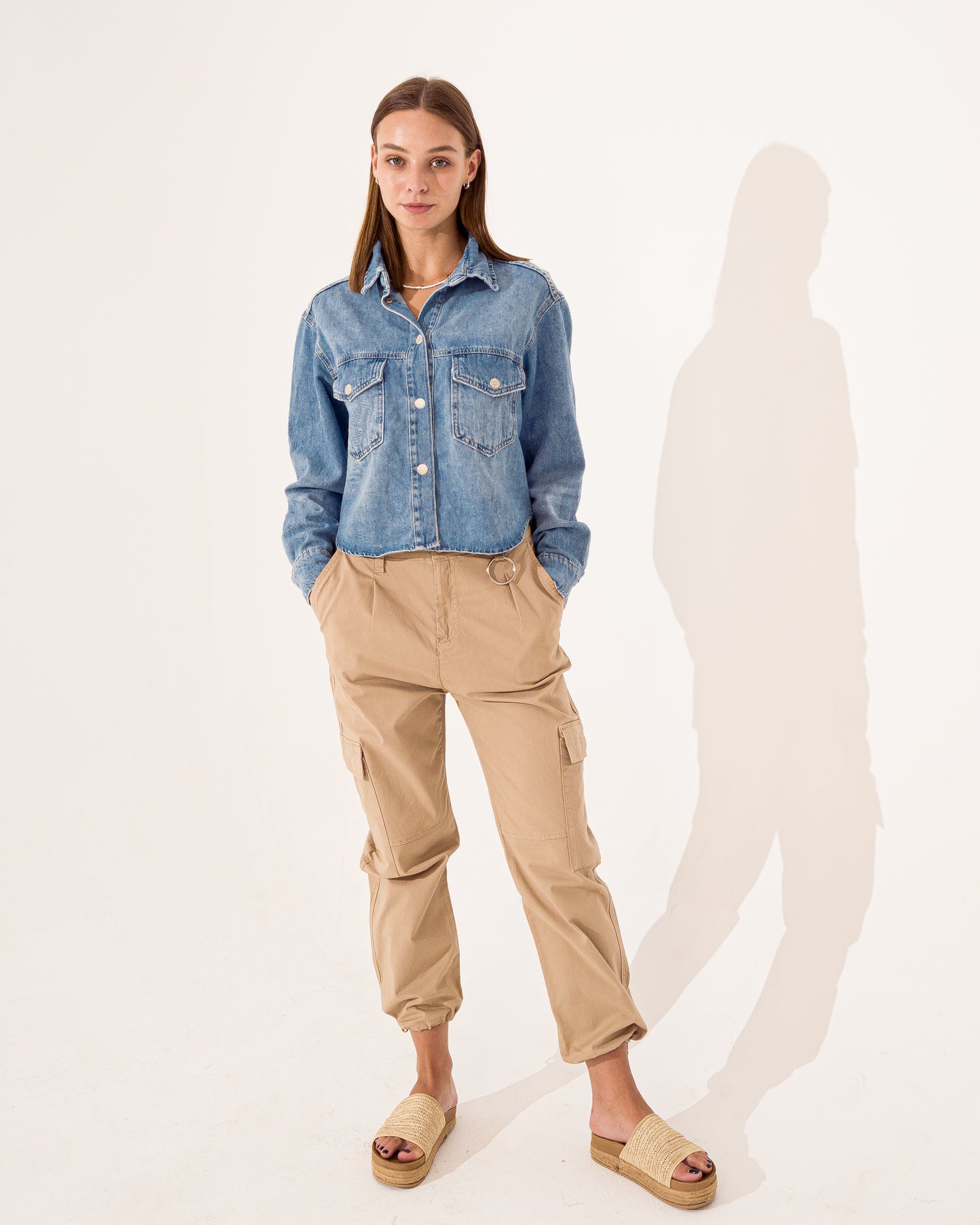 DENIM JACKET WITH 2 POCKETS