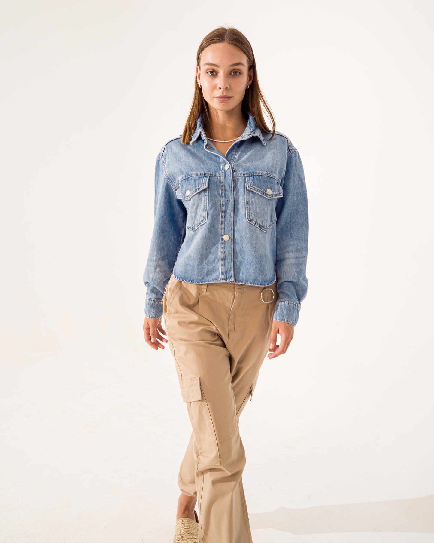 DENIM JACKET WITH 2 POCKETS