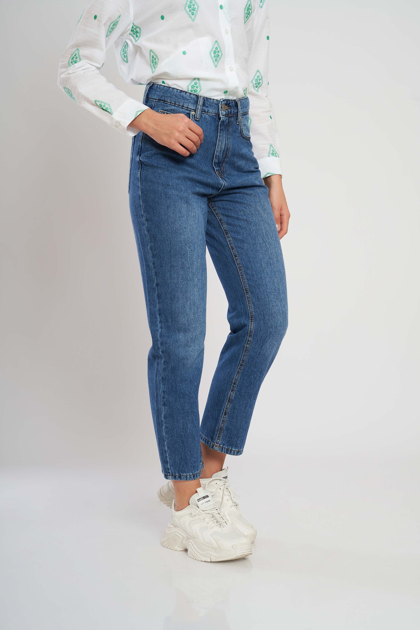 Mom-Fit Jeans - For Women - For Lady