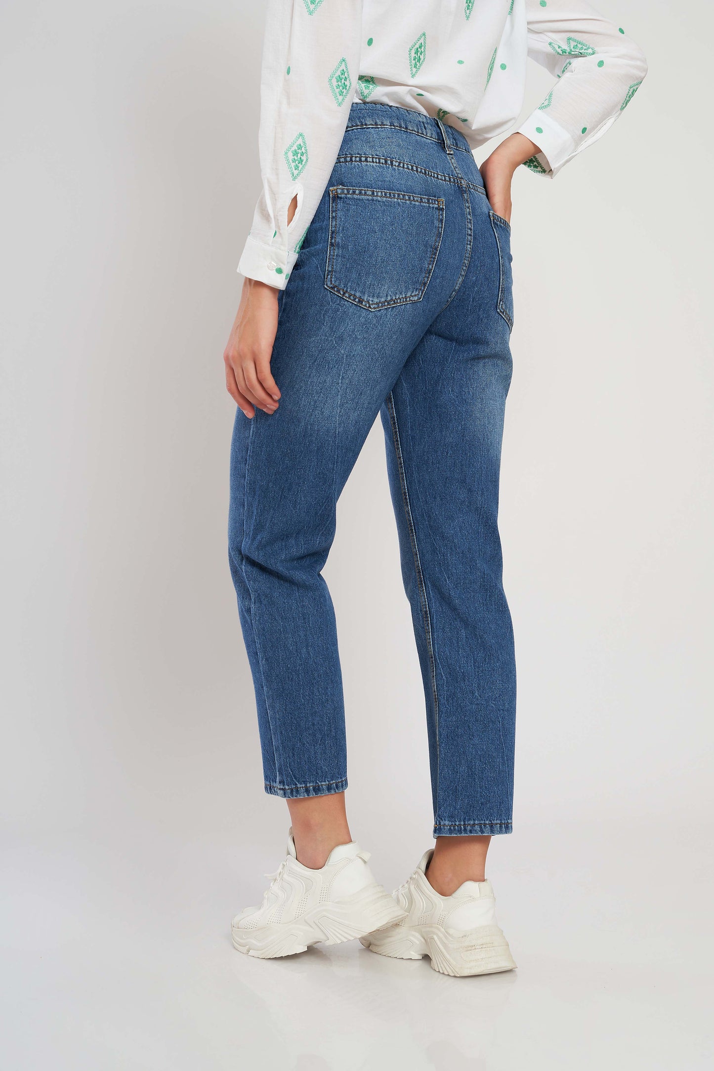 Mom-Fit Jeans - For Women - For Lady