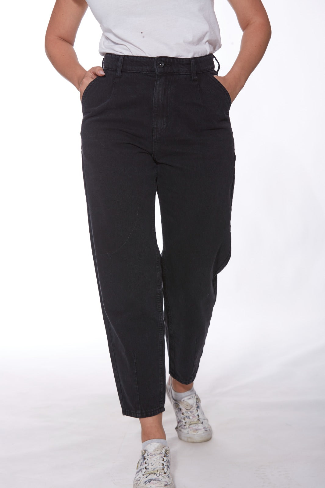 Slouchy Fit Jeans - For Women