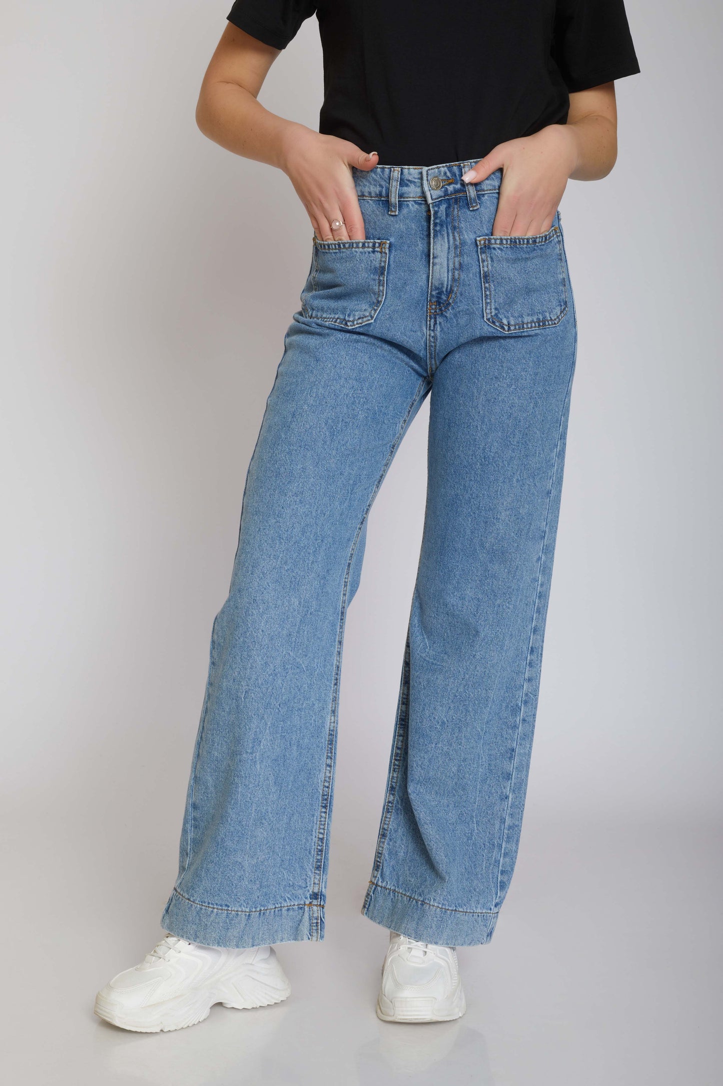 Wide-Leg Jeans - Cropped For Women