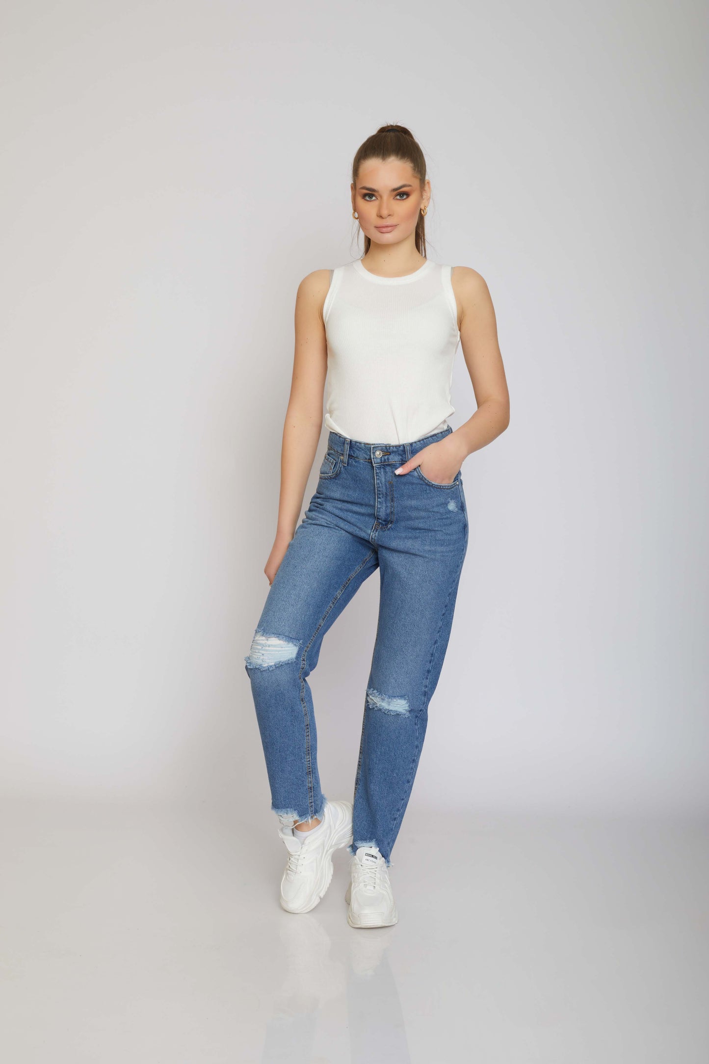Ripped Mom Fit Jeans - For Women